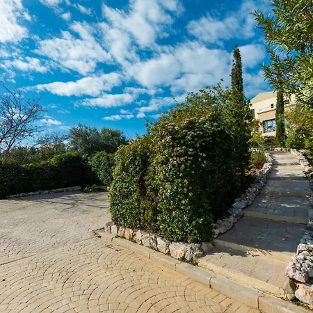 Βίλα Athina
